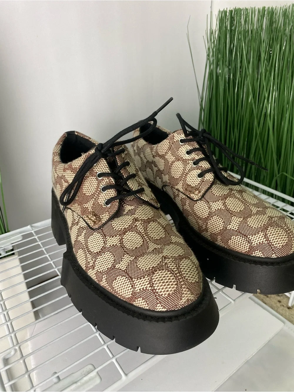 Coach Women Lyla Platform Derby Shoes Size 8.5